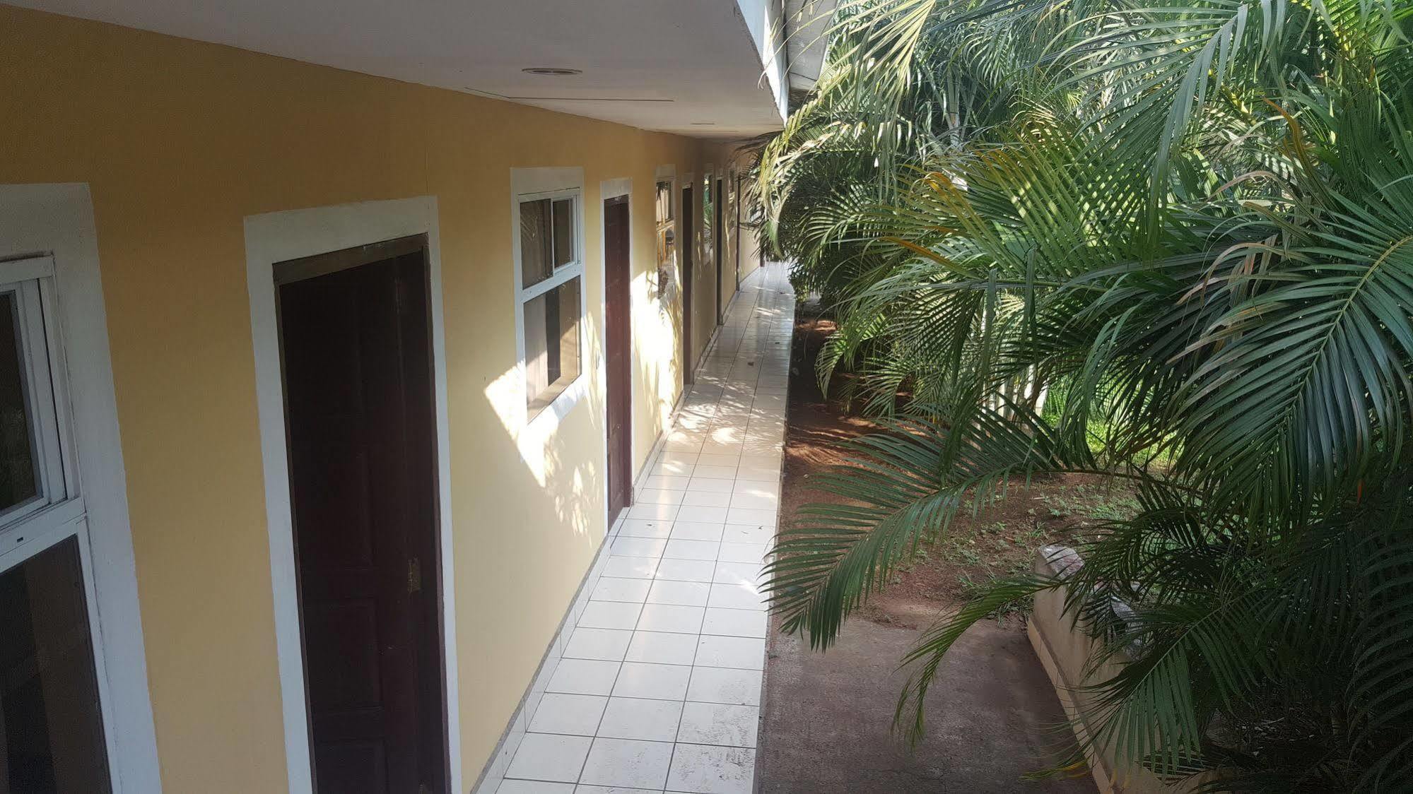 Hotel La Arboleda Managua Eksteriør bilde